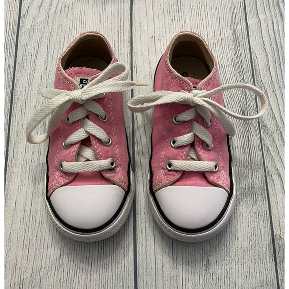 Pink Converse All Stars Little Girl Toddler Shoes, Size 8 - Picture 1 of 5